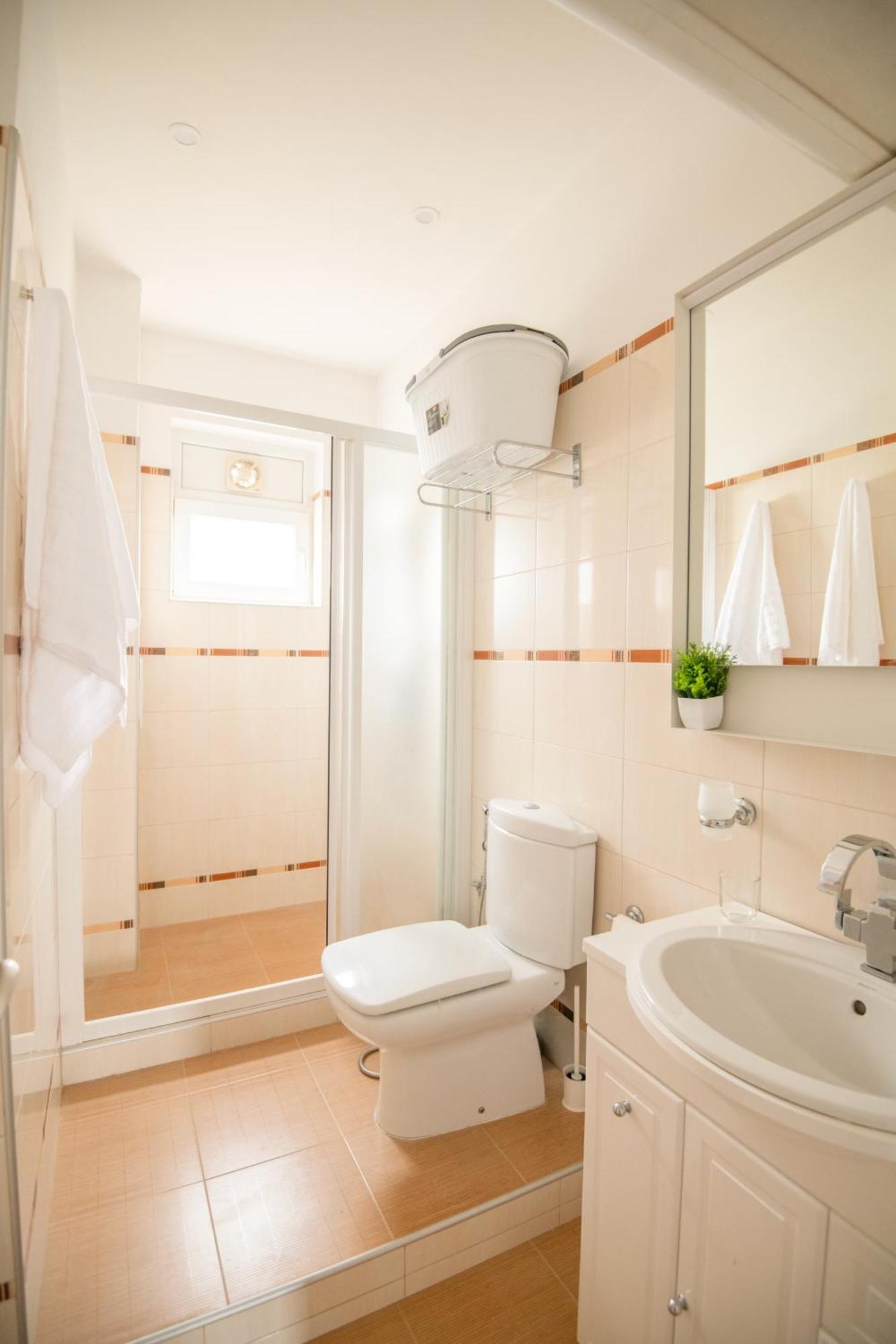 A Luxurious 2 Bedroom Apartment In Center Sofya Dış mekan fotoğraf